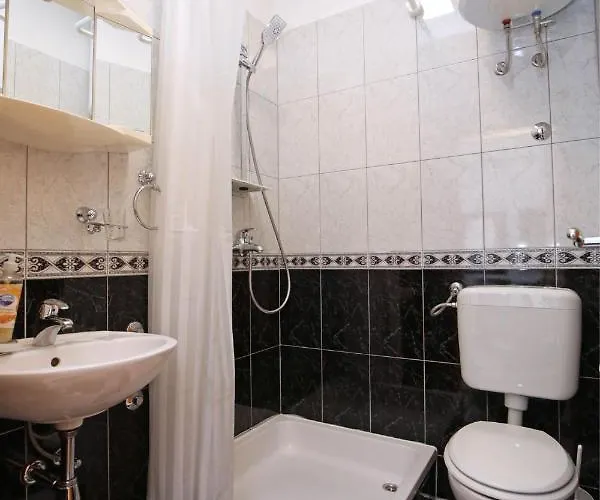 ゲストハウス Krka