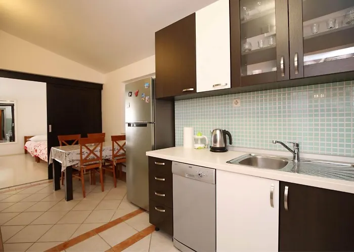 ゲストハウス Krka ロゾヴァック