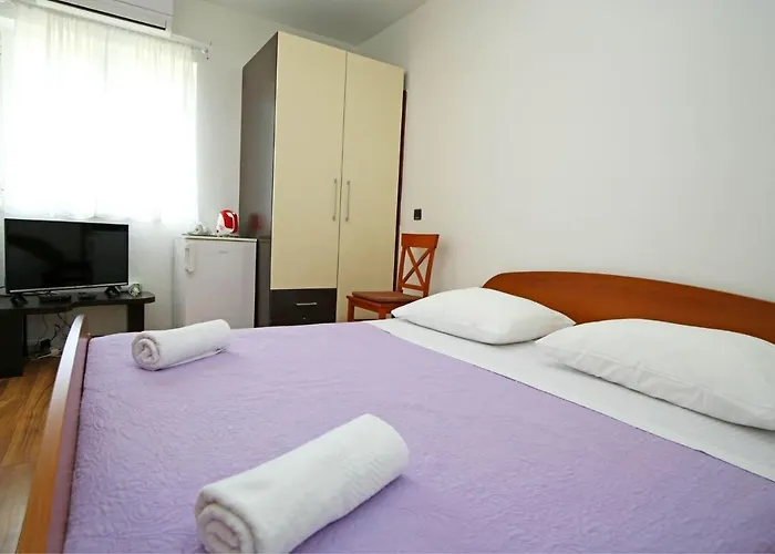 Guest house Krka 3*